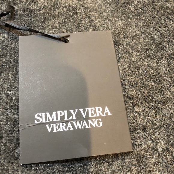 Simply Vera Vera Wang Poncho - Picture 2 of 3